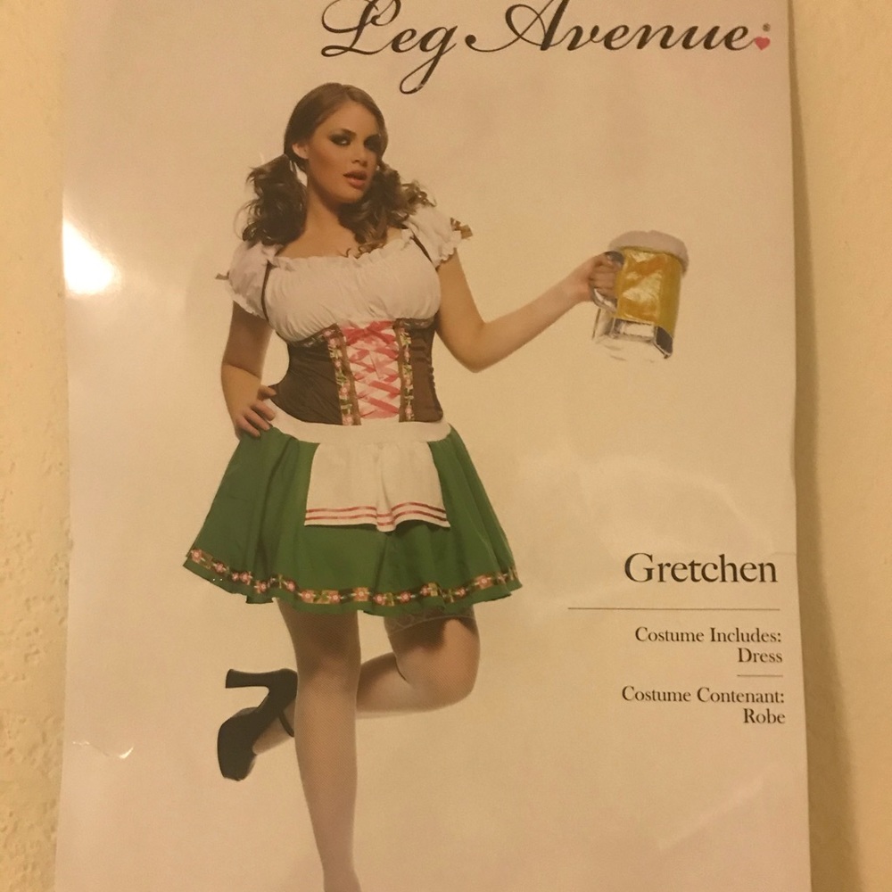 Halloween Costume Gretchen Bavarian Beer Maid Plus